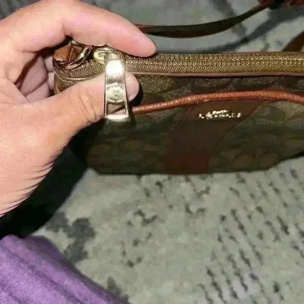 Coach Kitt Messenger Crossbody In Color block‎ Signature Canvas 41321 - Picture 4 of 7